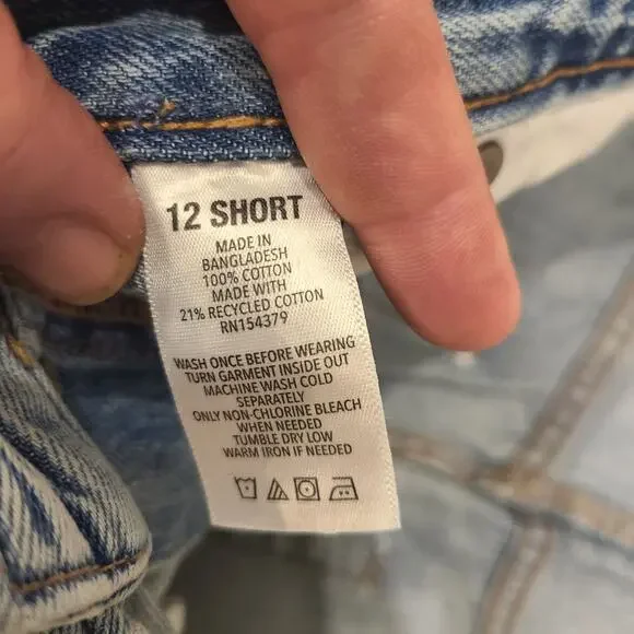 NWT AERO HIGH RISE BAGGY Jeans Light Wash Ripped Distressed Sz 12 Short - Picture 5 of 10